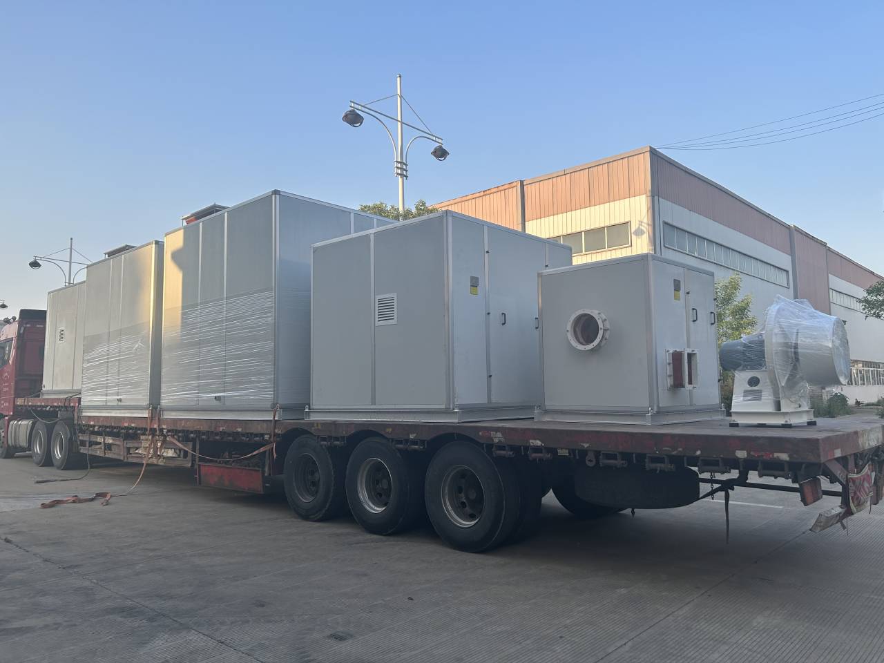 隔音箱式離心風(fēng)機(jī) 隔音箱式離心風(fēng)機(jī)